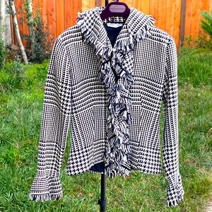 Ann Fontaine jacket with raffles
Size one